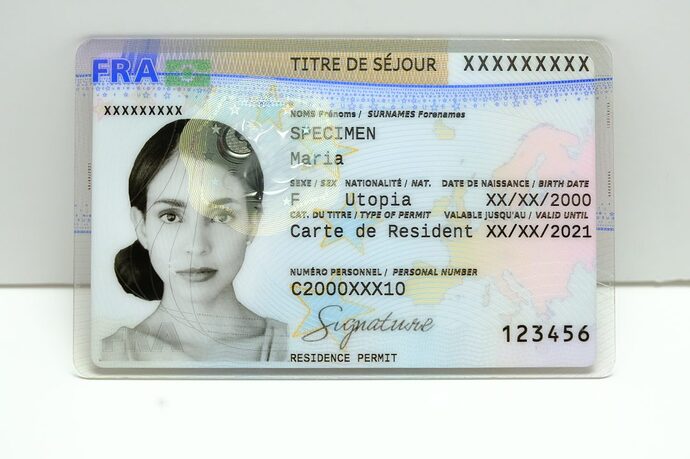 Toutes les cartes de séjour en France : Types, conditions et démarches en 2025